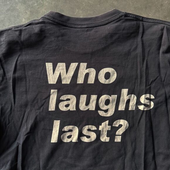Who Laughs Last? Barbara Krueger Rage Against The Machine Uniqlo T-Shirt Medium - Picture 8 of 8